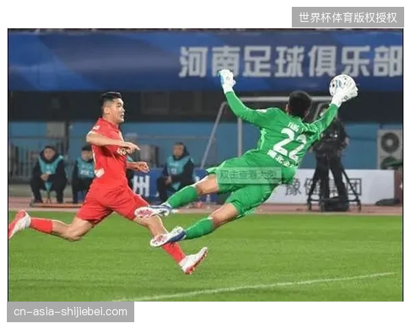 河南队凭借高效反击战术取得三连胜，球队状态和排名持续攀升
